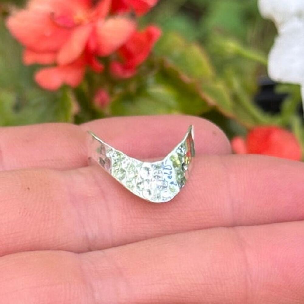 Sterling Silver Hammered V Ring - image 1